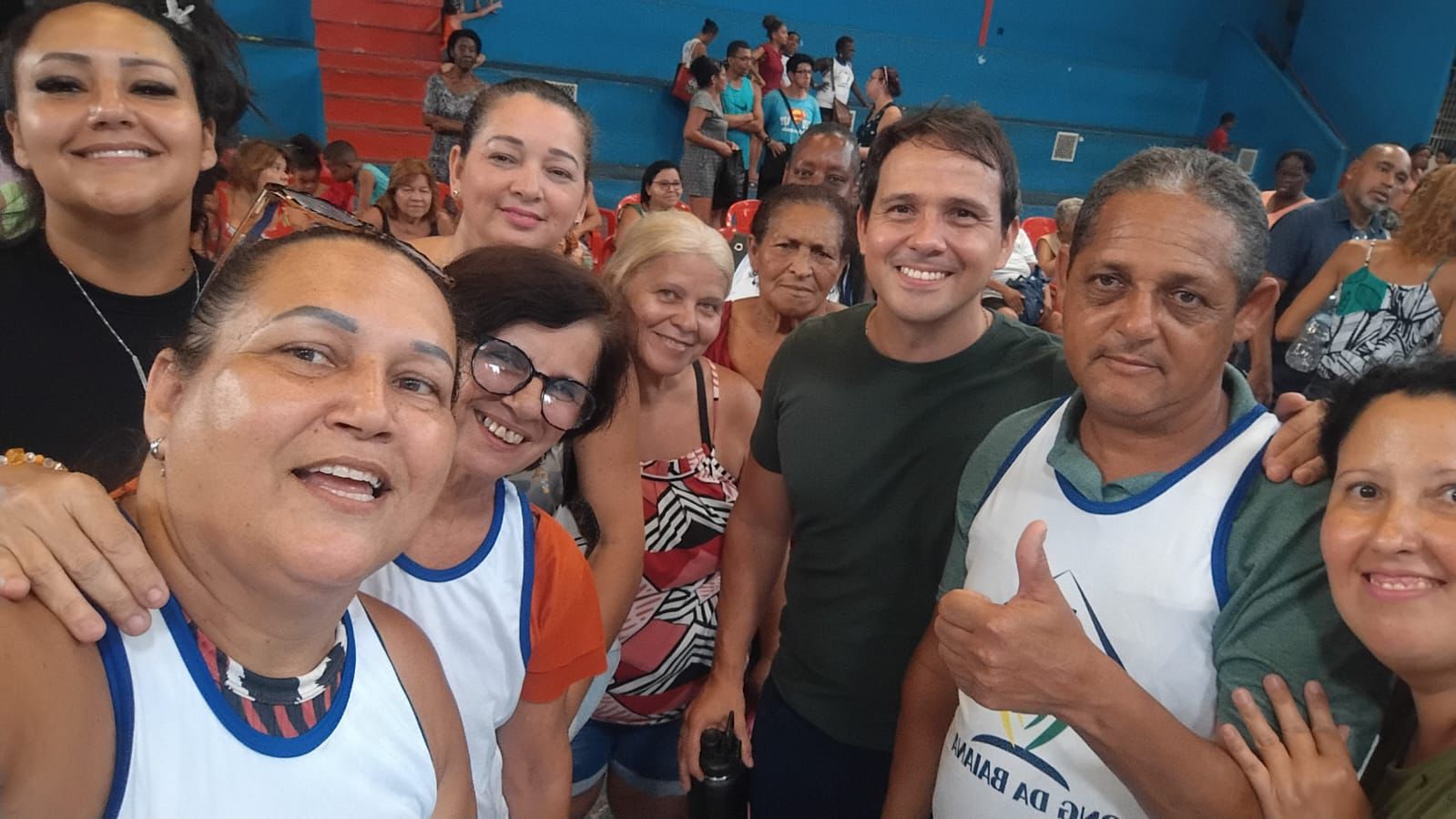 Thauan com a comunidade